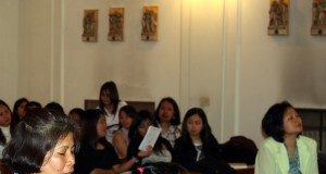 Bambini durante la messa