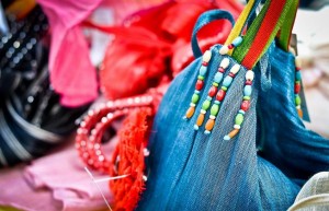 Accessori in esposizione. Foto di Vittoria Mannu.