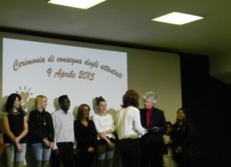 Corsi professionali a Il Faro: festa per i diplomi Consegna dei diplomi agli allievi dei corsi professionali de Il Faro