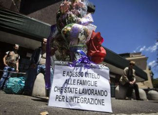 Passpartù: Dalla strada alla stampa il rom è un nemico