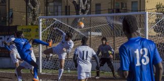 Riapre il campo XV Aprile a Pietralata grazie all'impegno dei volontari e dei rifugiati della Liberi Nantes