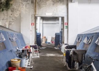 Medici senza Frontiere tendopoli nell'Ex Set Bari