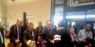 Arrivo a Fiumicino profughi siriani accolti da Andrea Ricciardi, Paolo Naso, Luca Maria Negro