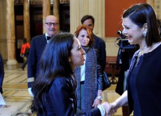 “Lei non può entrare qui”: storia di un’italiana senza cittadinanza