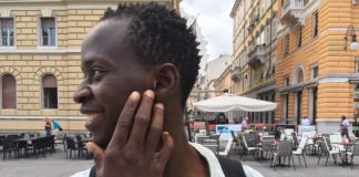 Primo piano di Youssou giovane senegalese