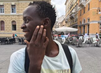 Primo piano di Youssou giovane senegalese