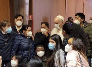 Vaccini per il Centro Astalli: intervista ai protagonisti Il Papa nella settimana santa con i migranti