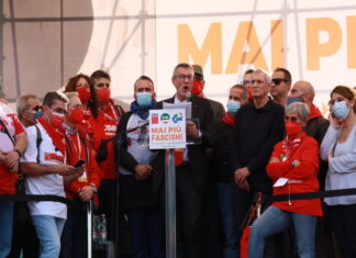 “Mai più fascismi”: i sindacati uniti scendono in piazza