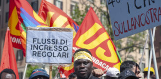 manifestazione di migranti