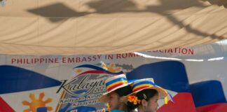 due ragazze che ballano