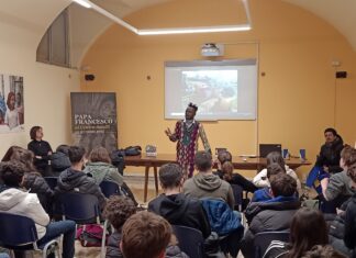 Centro Astalli “La scrittura non va in esilio” la premiazione Centro Astalli nelle scuole