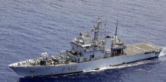 Nave verso l'Albania