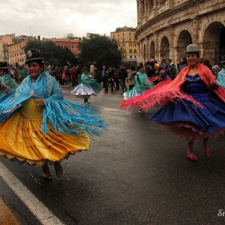 la VI edizione del carnevale boliviano, domenica 14 febbraio 2016 a Roma